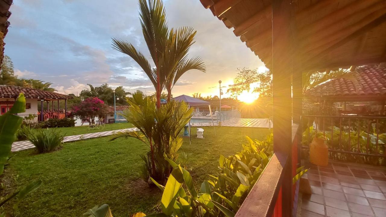 Finca Hotel Villa Del Sol 普韦布洛保 外观 照片